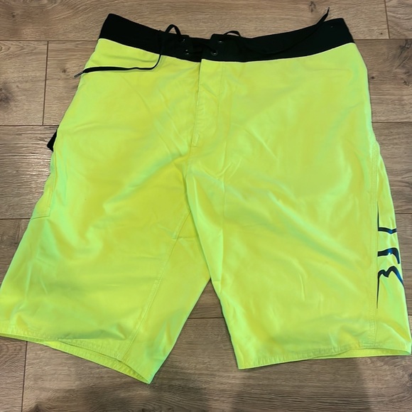 Fox swim surf shorts size 32 - Picture 3 of 5